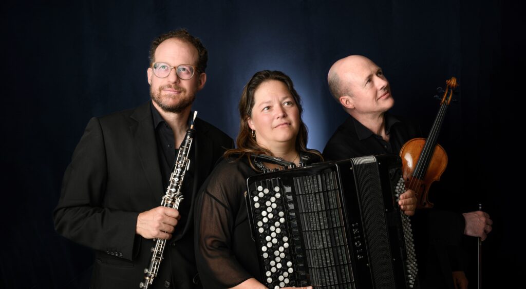 Trio Sotto Voce